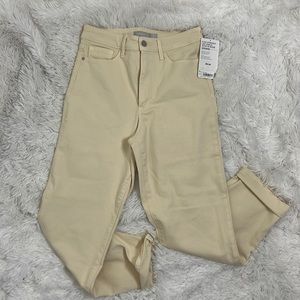 Athleta Flex Straight Leg Ankle Jean in Bone